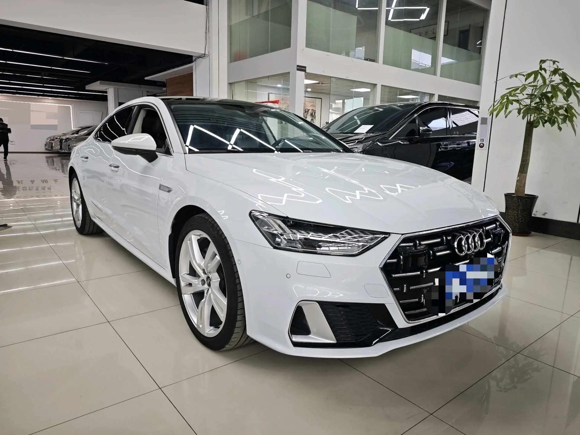 Audi 2024 A7L 2.0TFSI 45TFSI Quattro S-line Jianyuan Model Flow Crystal Package Automatic 2