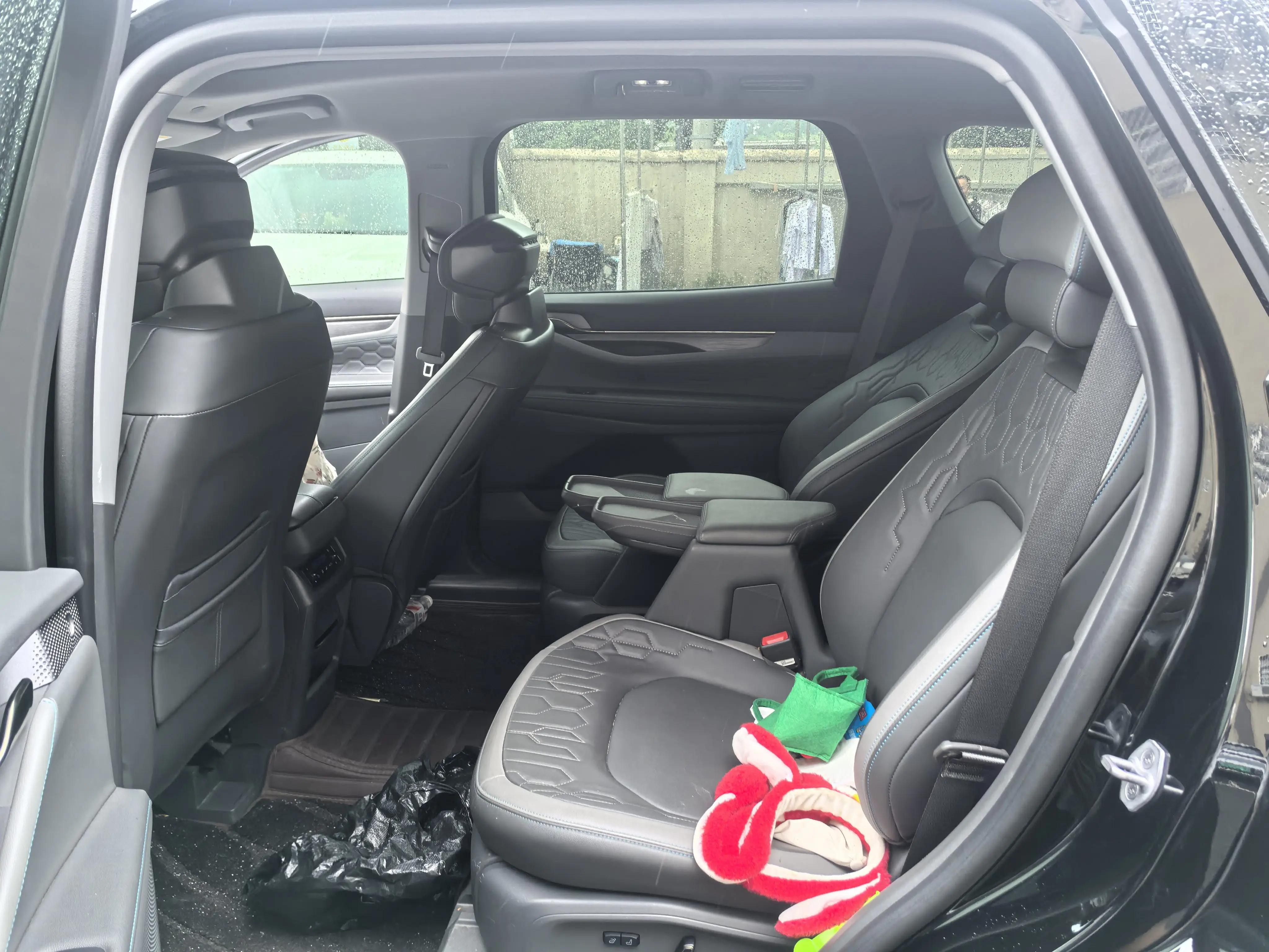 Ford 2023 Ruijie L 2.0T EcoBoost Two-wheel Drive 7-seat Luxury Automatic Gear 4