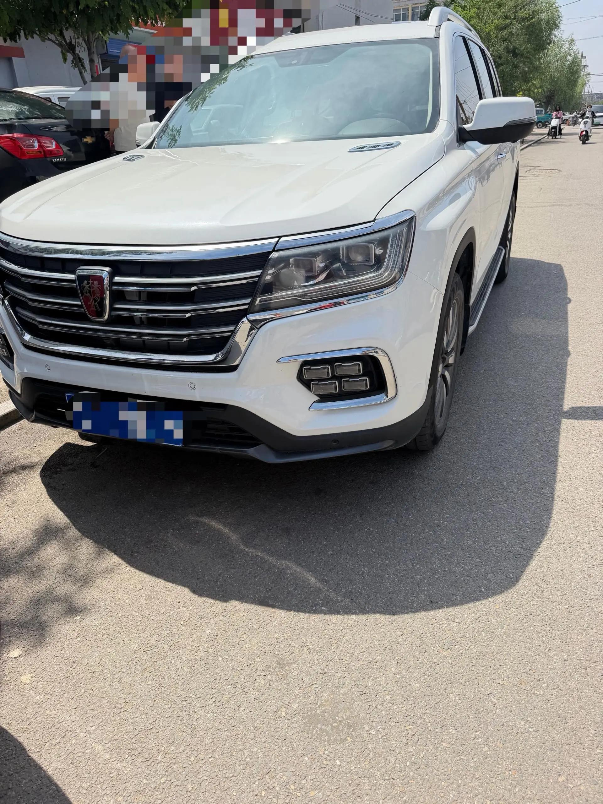 Roewe RX8 2019 30T Two-Drive Supergroup Ultimate Edition
