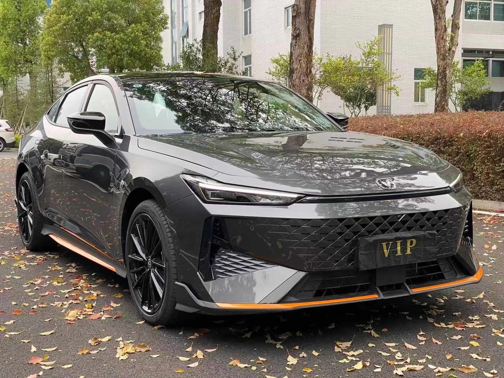 ChangAn 2024 UNI-V 1.5T Prestige Sports Automatic 3