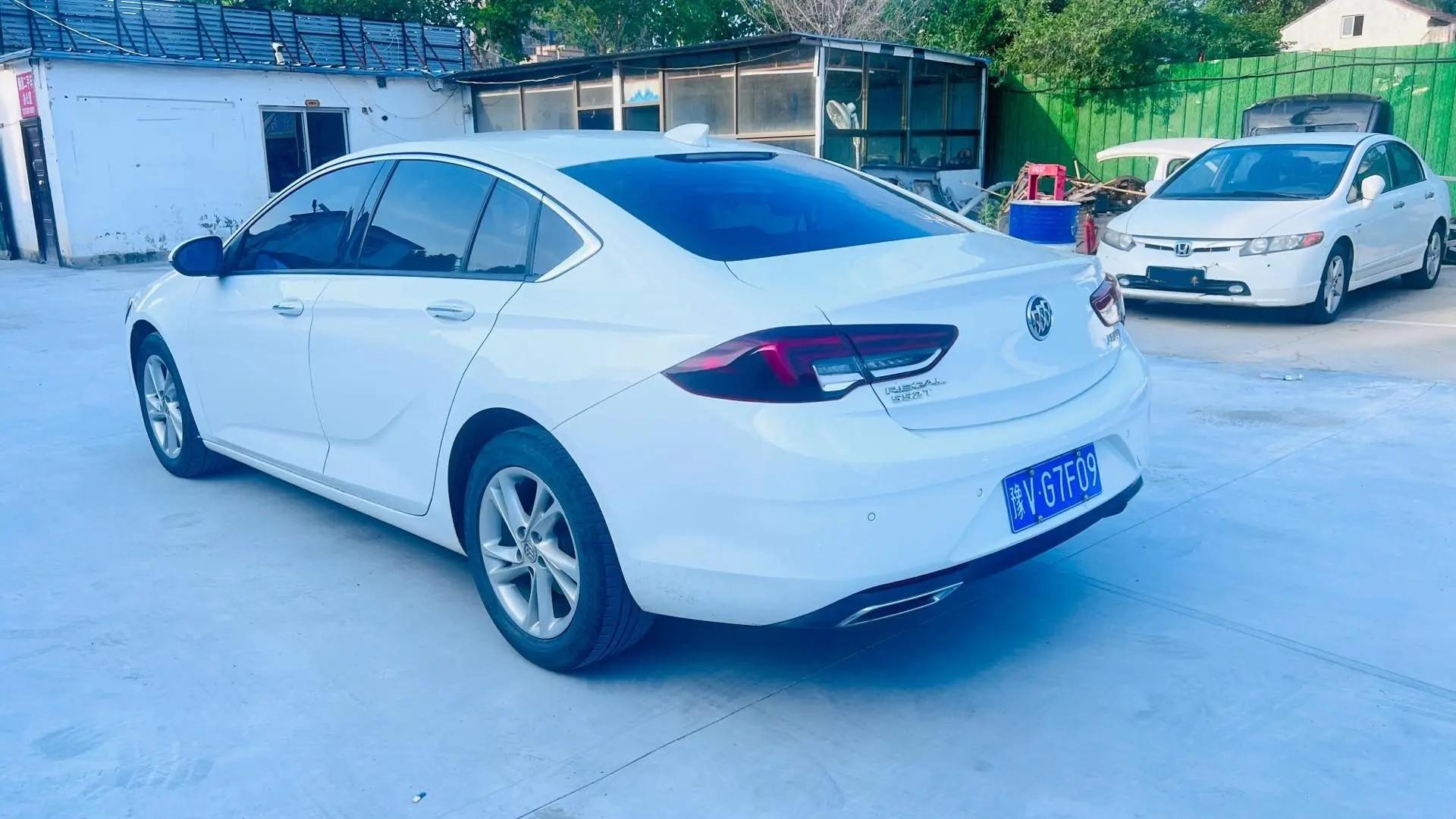 Regal 2020 552T Elite 4