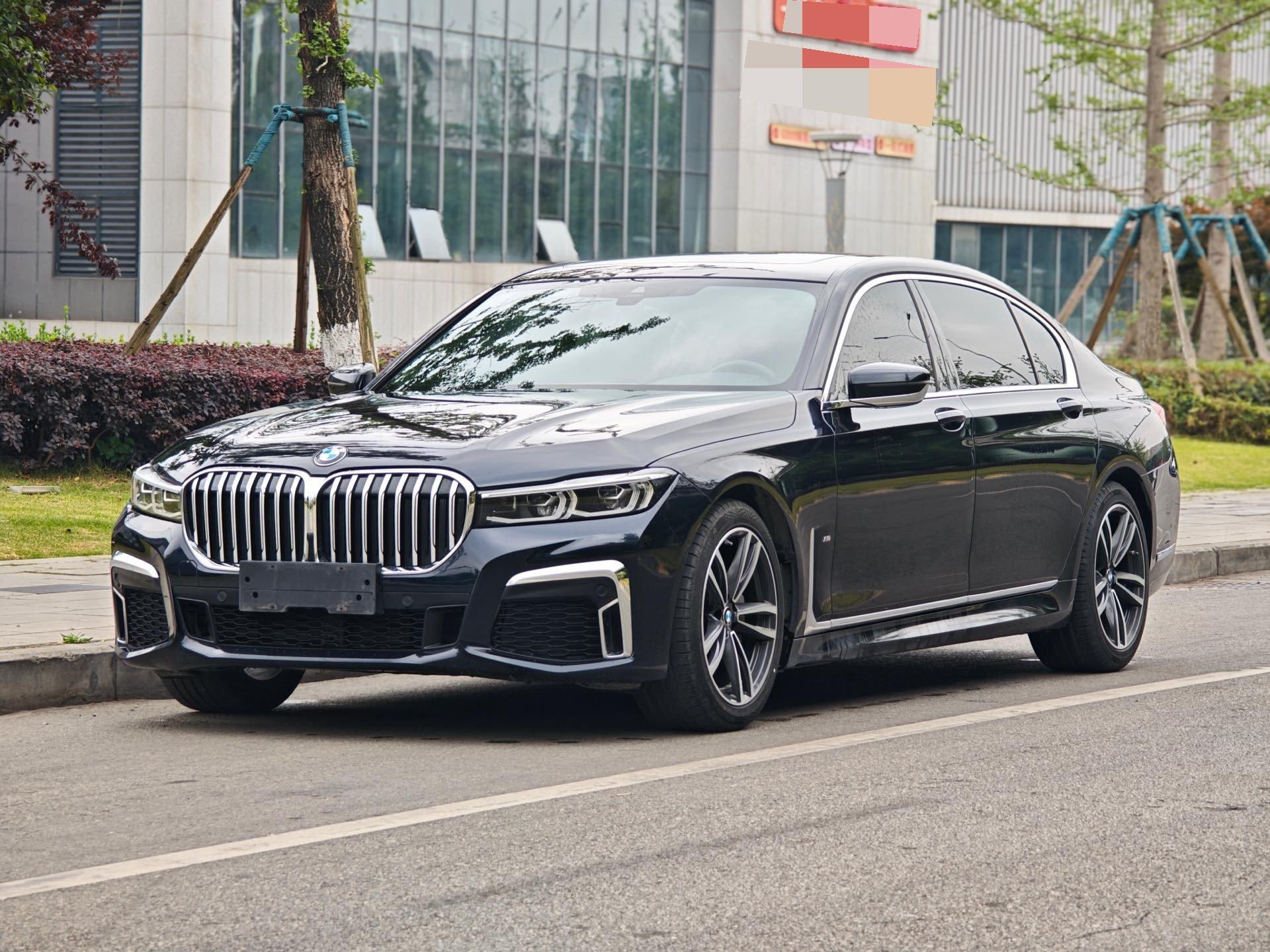 BMW 7 Series 2021 730Li M Sports Suit