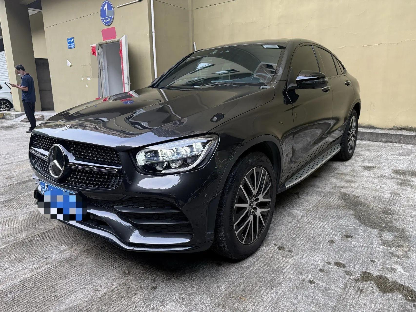 奔驰 GLC(进口) 2023款 GLC 300 Coupe 4MATIC 2.0T 自动挡