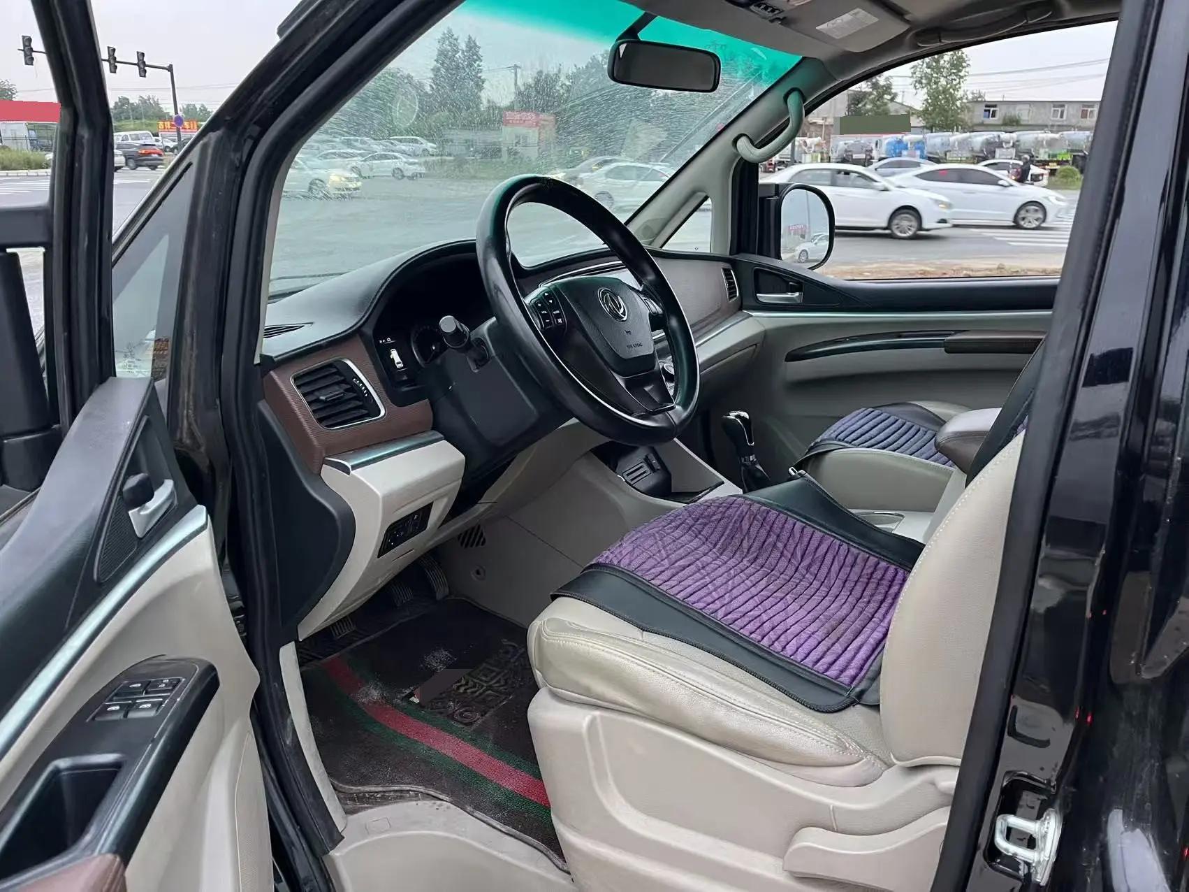 Lingzhi 2020 M5L 1.6L Luxury 7-seat 7