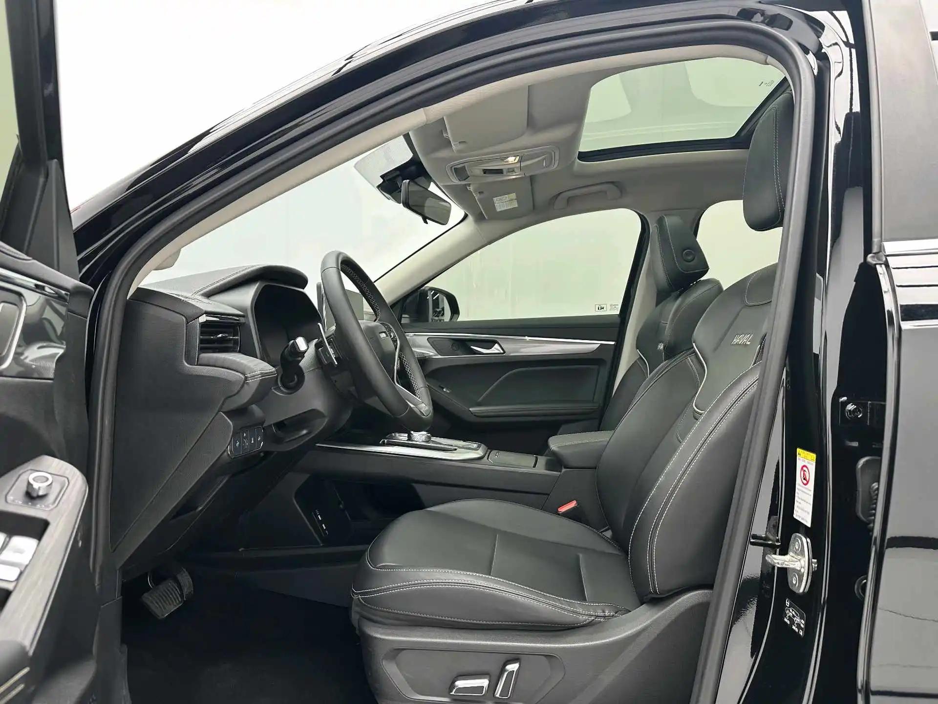 Haval first love 2021 1.5T automatic junior edition 4