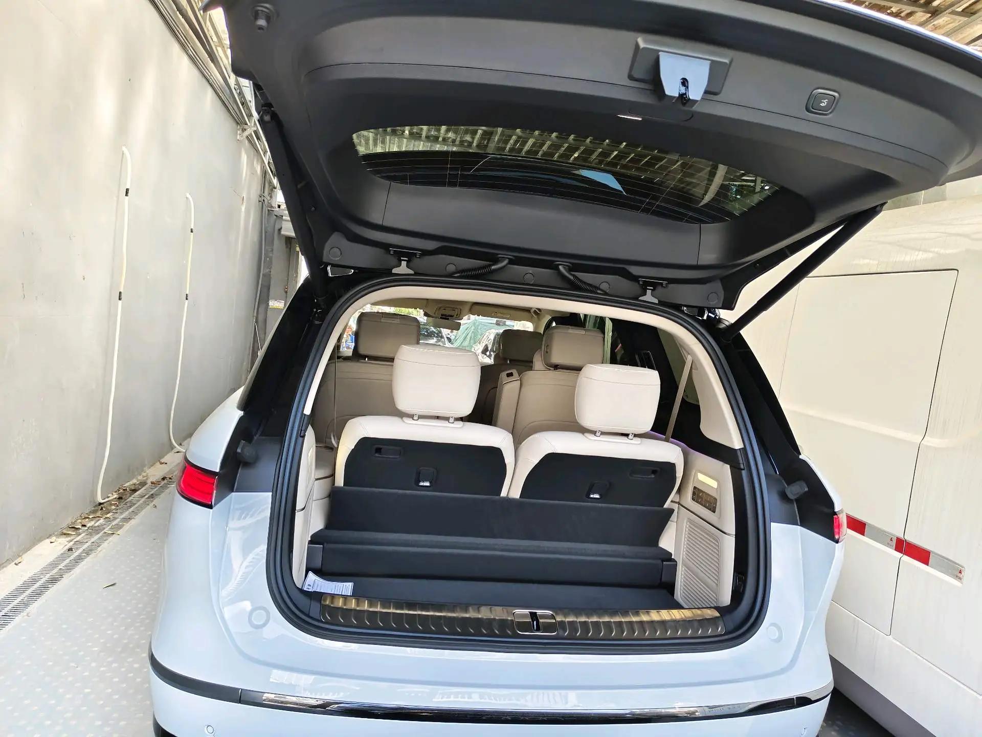 NIO 2026 ES8 6-Seater Executive Luxury Edition Automatic 6