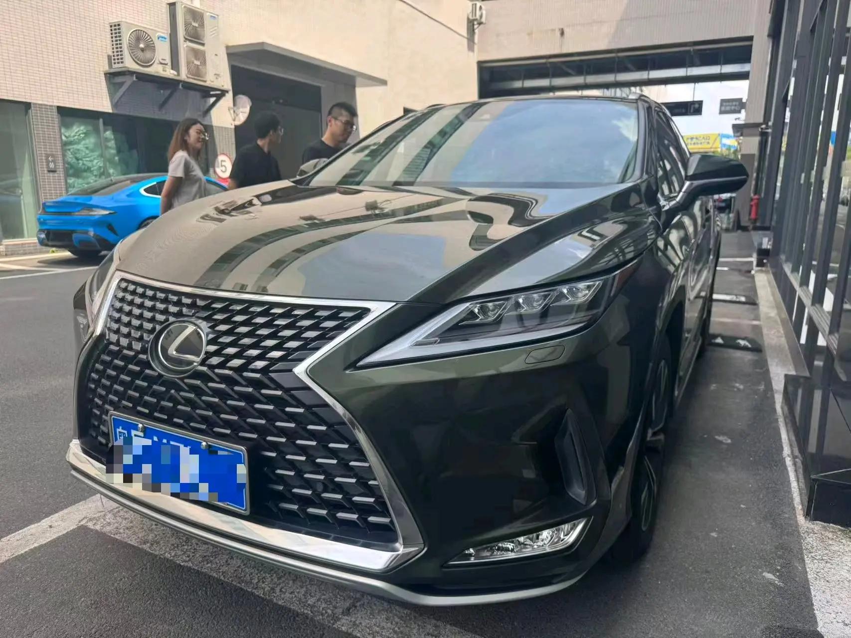 Lexus RX 2020 model modified 300 four-wheel drive elegant version
