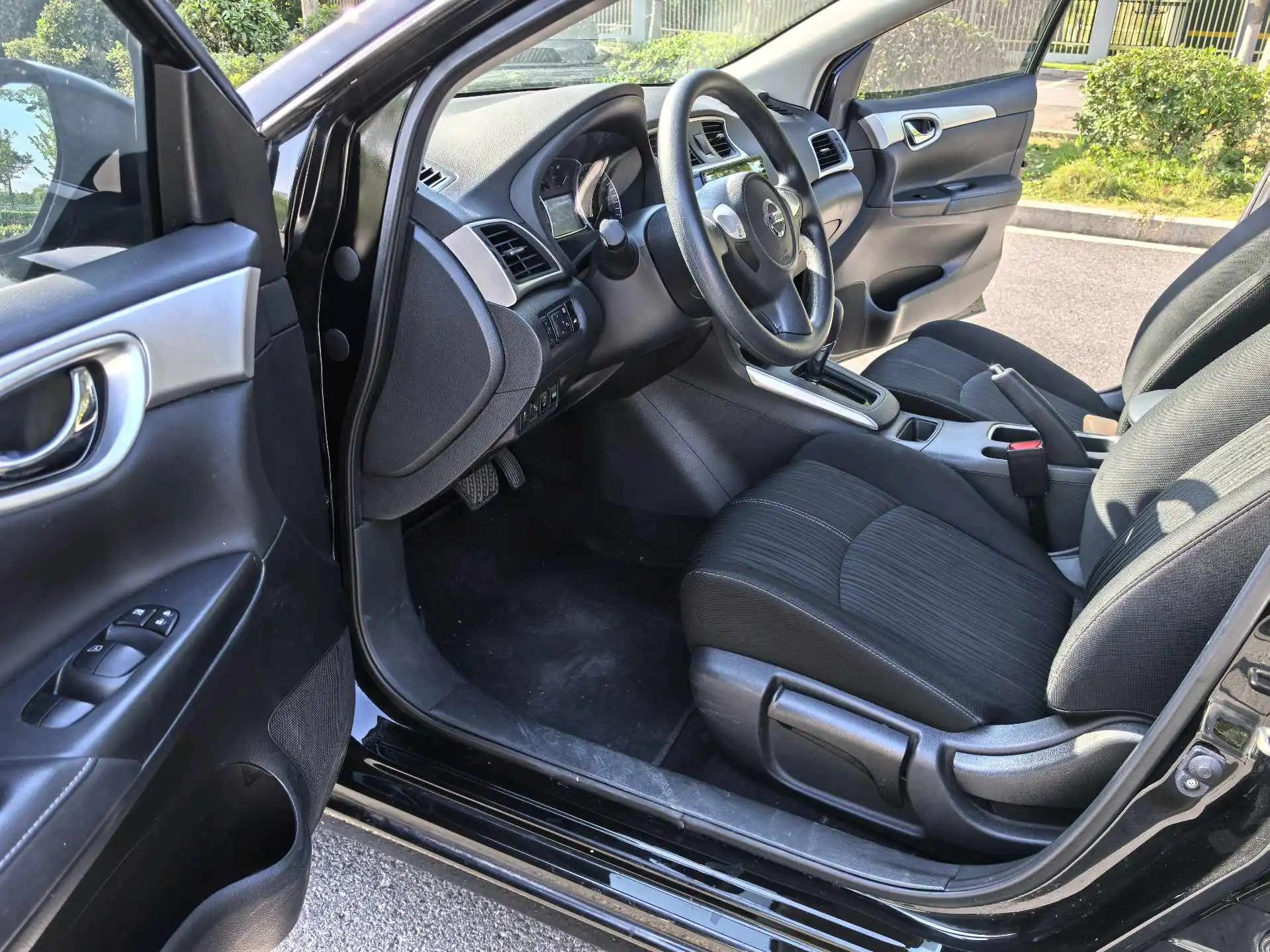 Nissan 2024 Sylphy Classic 1.6 Stepless XE Large Screen Edition Automatic Gear 4