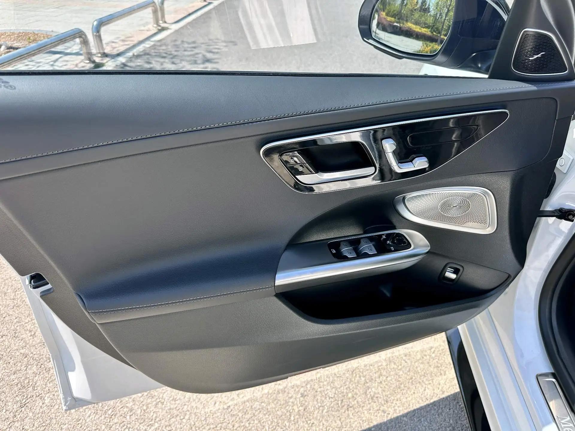 Mercedes Benz C- Class 2025 Model C 260 L 48V 1.5T Nocturnal Sports Edition Automatic 10