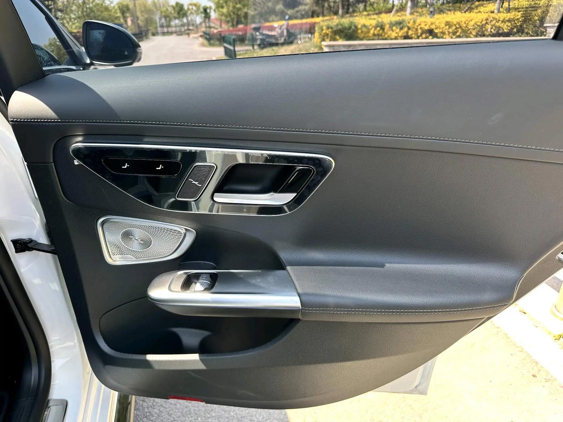 Mercedes Benz C- Class 2025 Model C 260 L 48V 1.5T Nocturnal Sports Edition Automatic 5