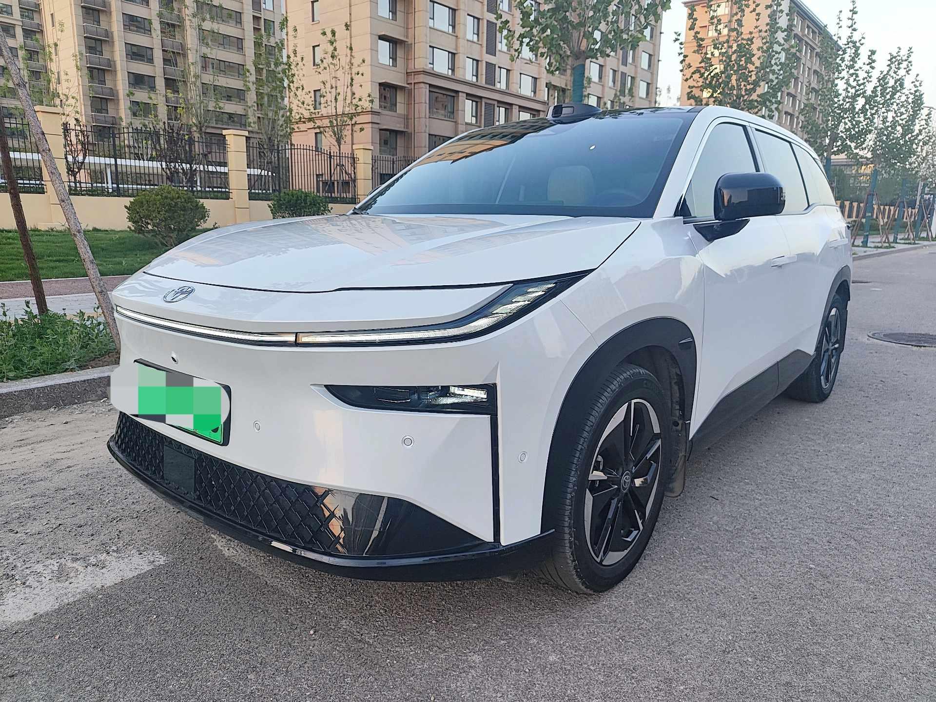 Toyota 2025 Platinum Intelligence 3X 520 Pro Advanced Intelligence Driving Edition Automatic Gear