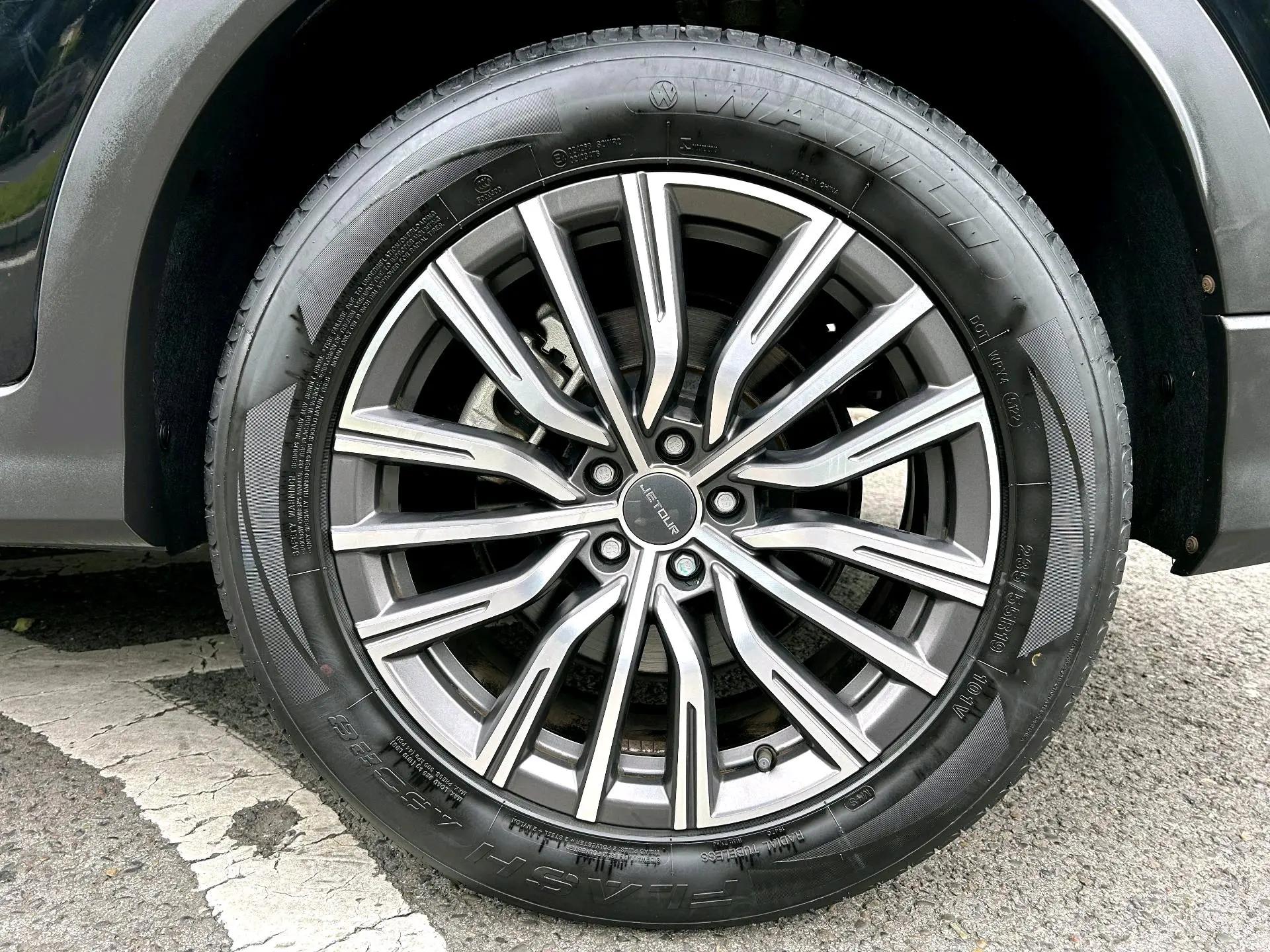 Jetour X70 PLUS 2023 1.5T DCT Brave PLUS 5 17