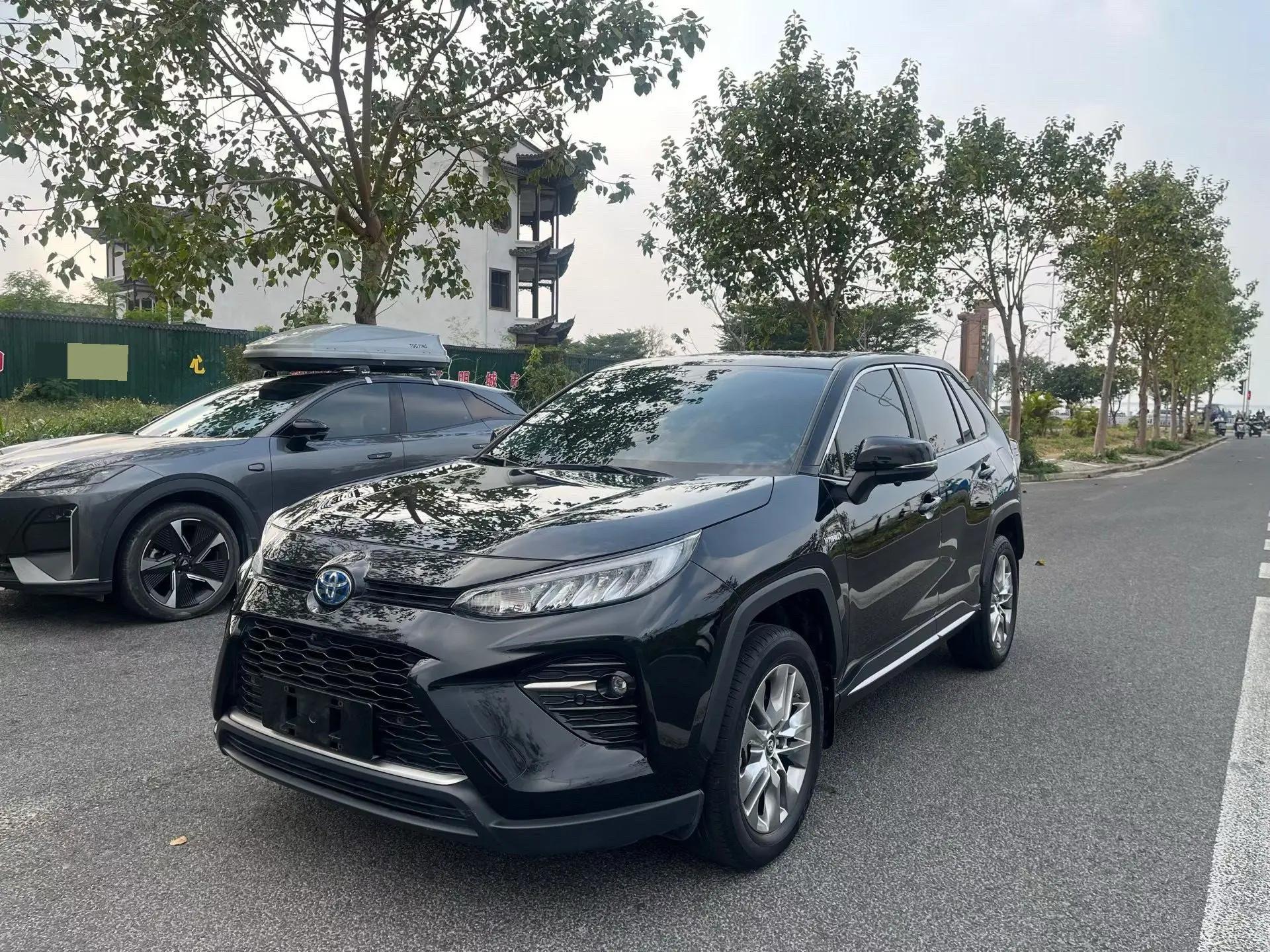 Wildlander 2022 Dual-Engine 2.5L E-CVT 2WD Luxury PLUS Version