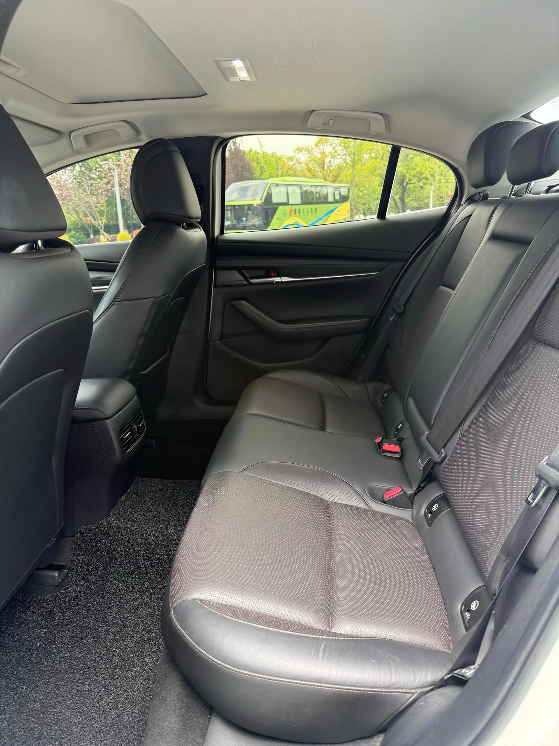 Mazda 3 Onksera 2020 2.0L Automatic Quality Elegant Edition 5