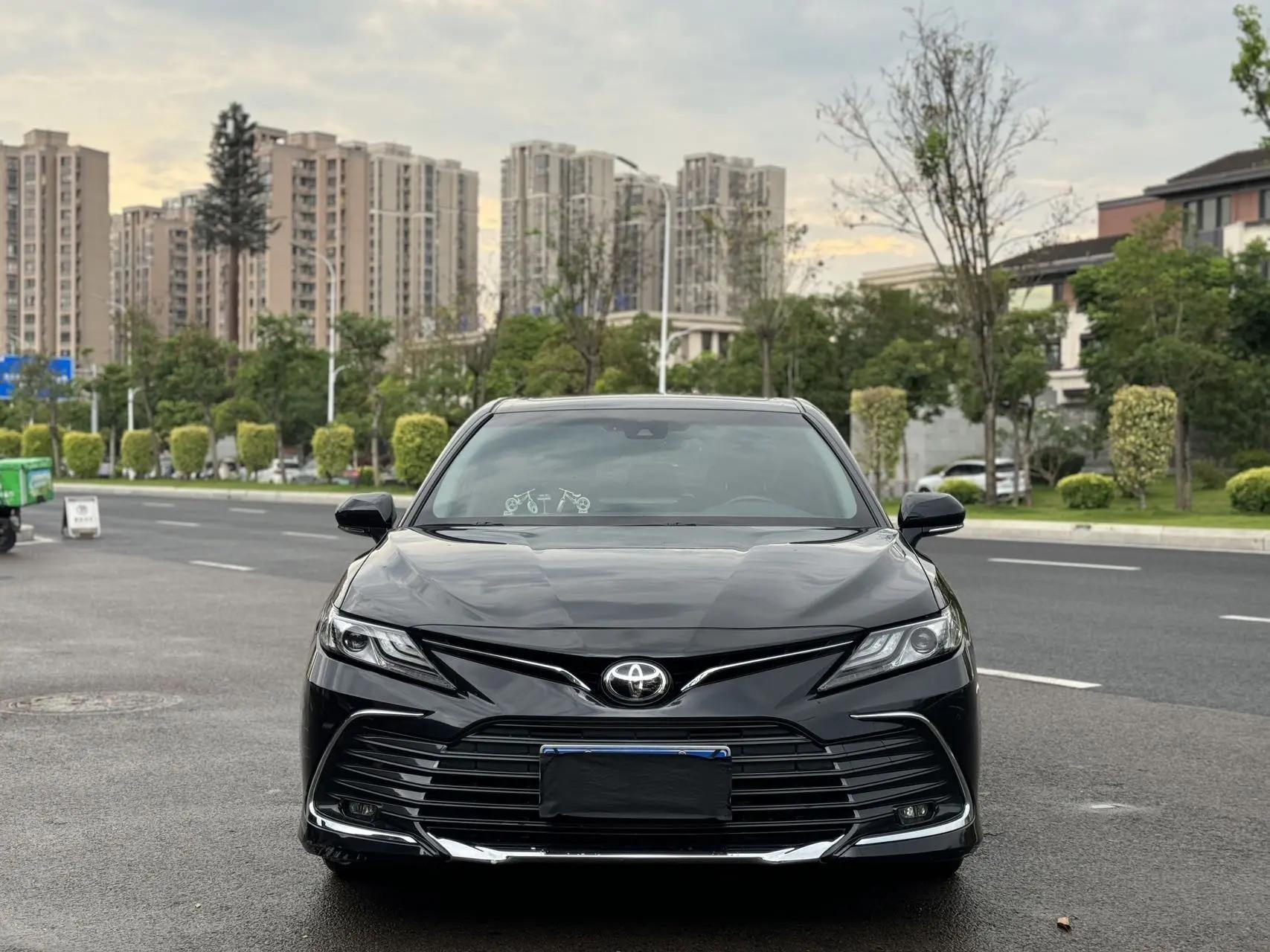 Toyota 2023 Camry 2.0G CVT Luxury Edition Automatic 2