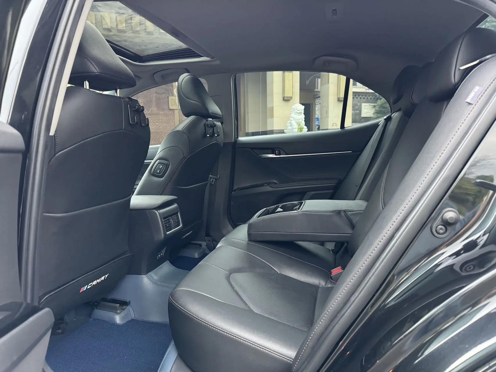 Toyota 2023 Camry 2.0G CVT Luxury Edition Automatic 5