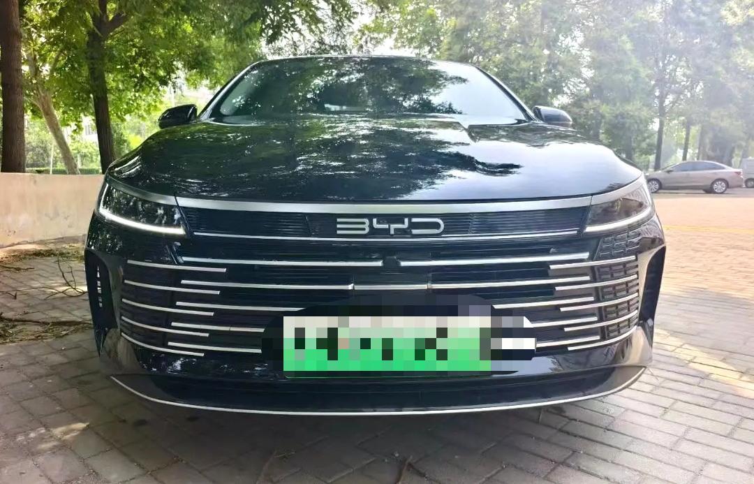 BYD 2024 Destroyer 05 DM-i 1.5 CVT Glory Edition 55KM Luxury Automatic 2