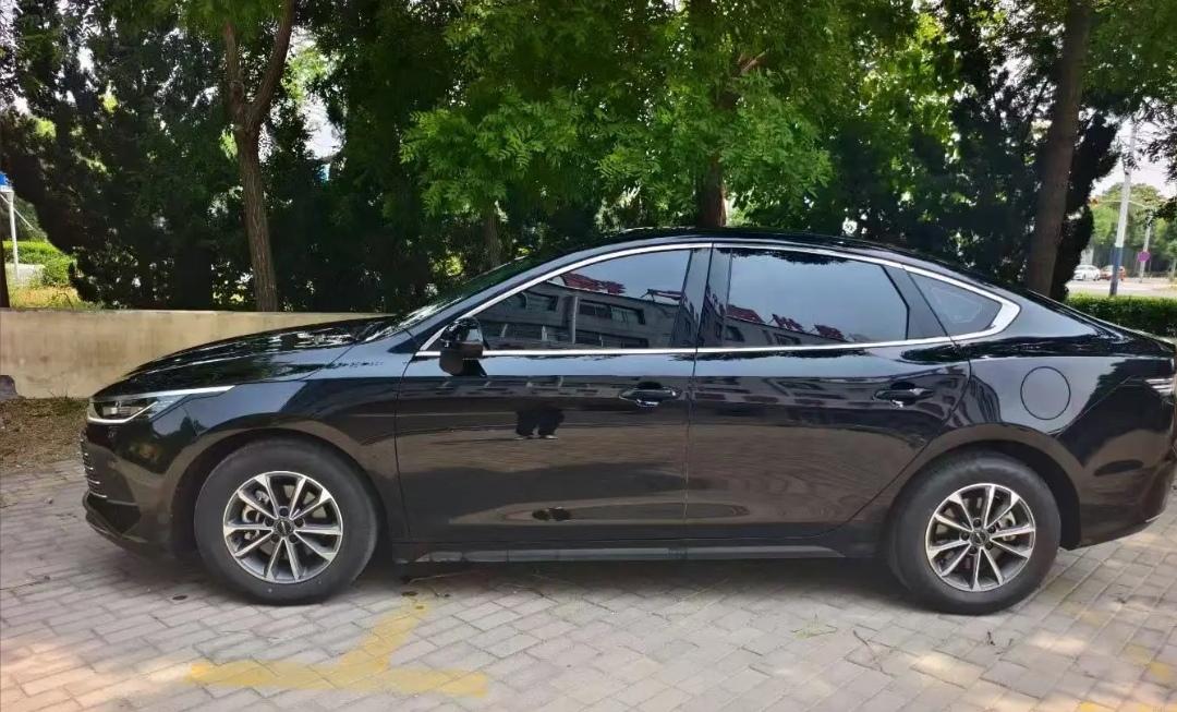 BYD 2024 Destroyer 05 DM-i 1.5 CVT Glory Edition 55KM Luxury Automatic 3