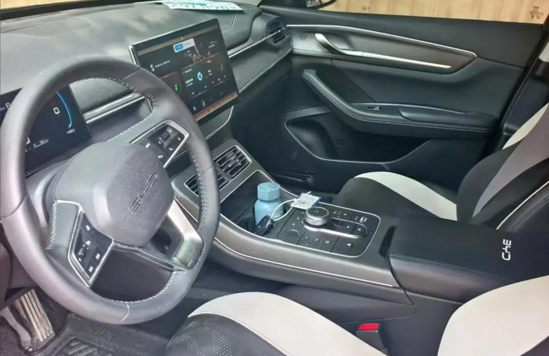 BYD 2024 Destroyer 05 DM-i 1.5 CVT Glory Edition 55KM Luxury Automatic 5