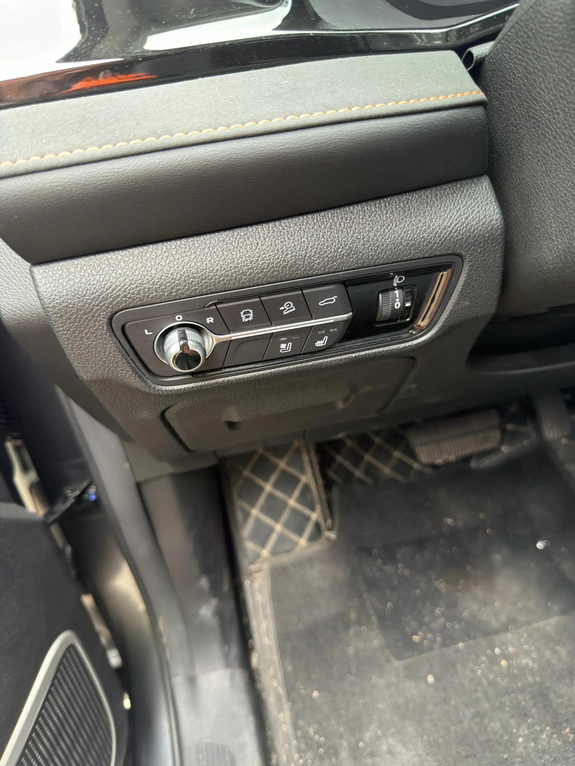 ChangAn X7 PLUS 2024 1.5T Auto Zunyao 7-seat 5