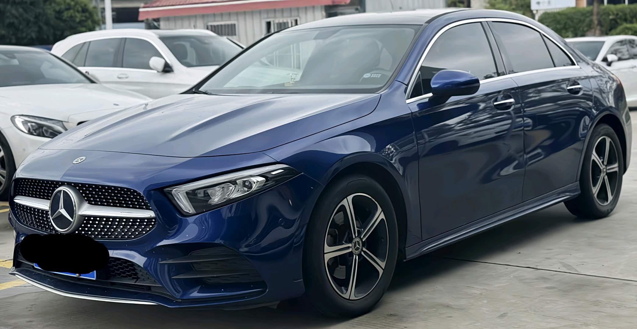 Mercedes Benz Class A 2022 Model Changed to Class A 200 L Sports Sedan Fashion Model