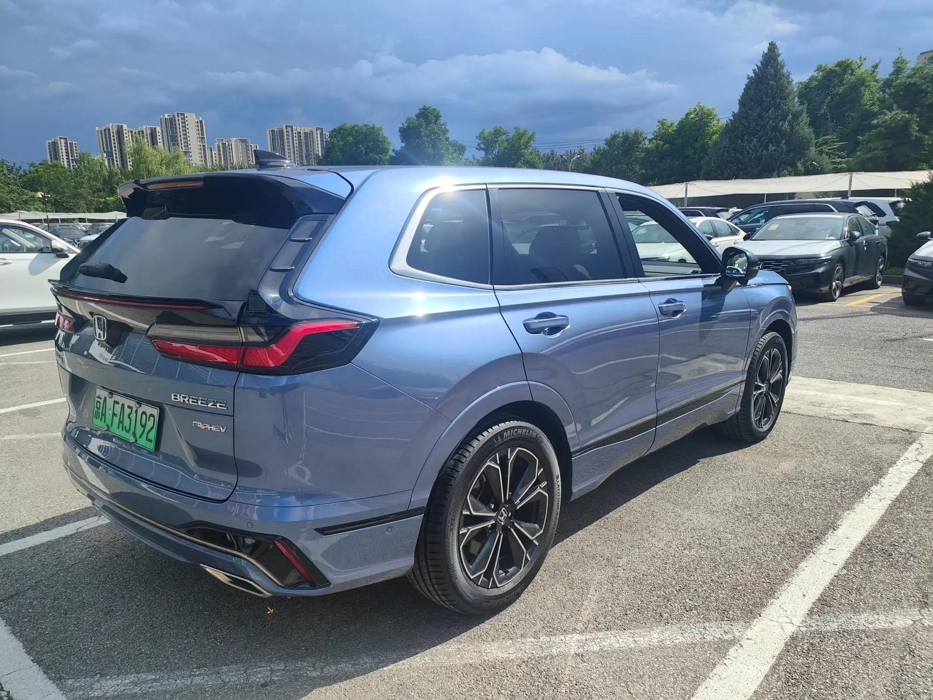本田 皓影新能源 2023款 皓影 e:PHEV 2.0 无级 两驱至尊版 自动挡 4