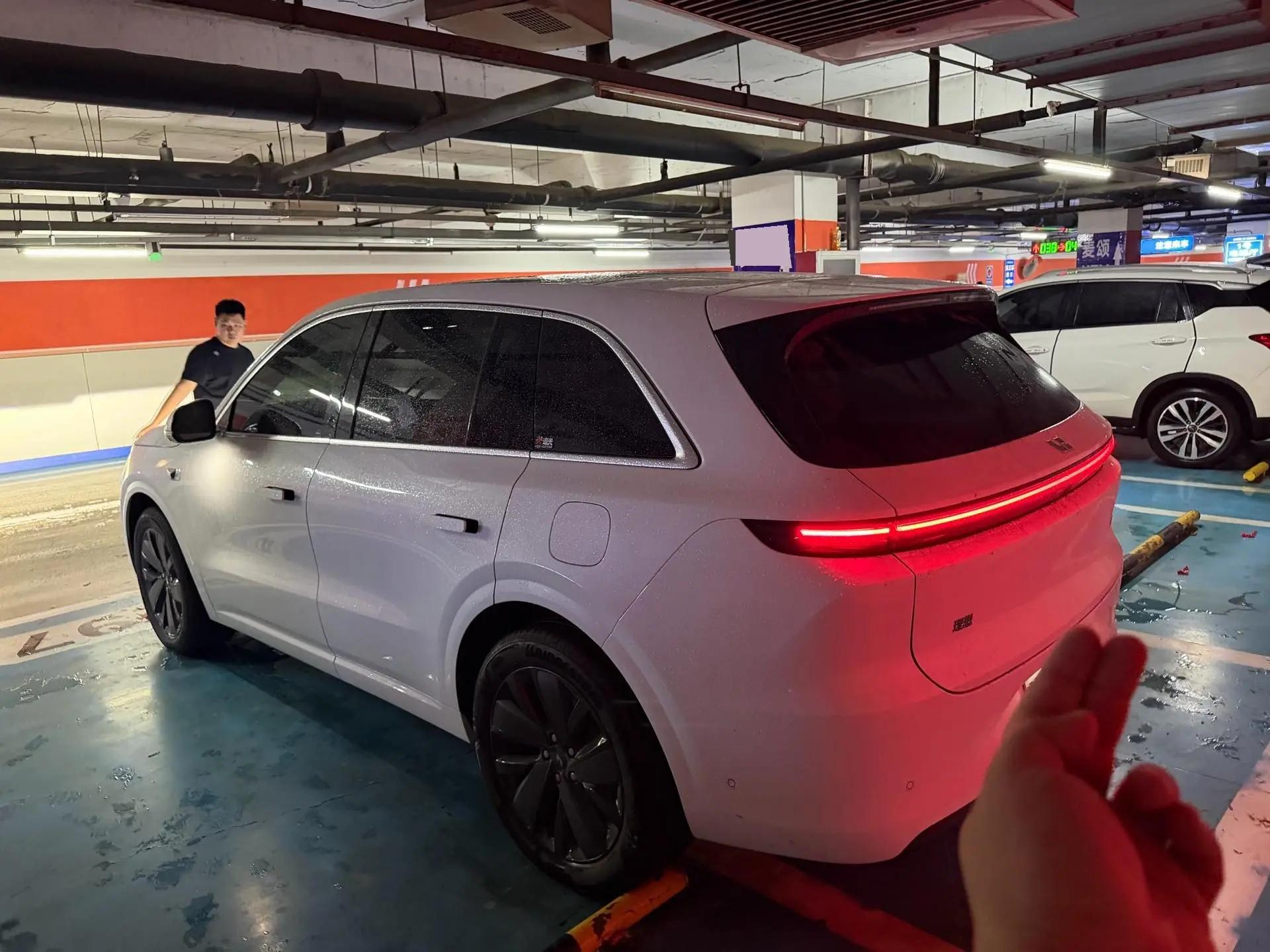 Li 2025 L6 Pro Intelligent Refreshed Version Automatic Transmission 3
