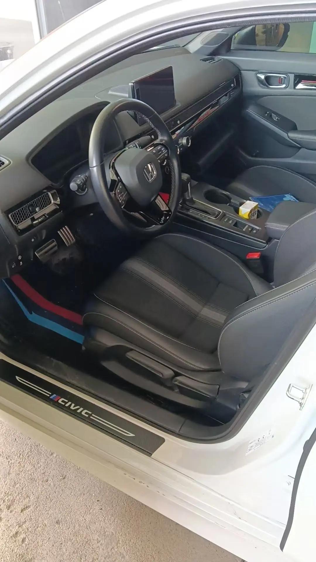 Civic 2022 240TURBO CVT Combustion Edition 4