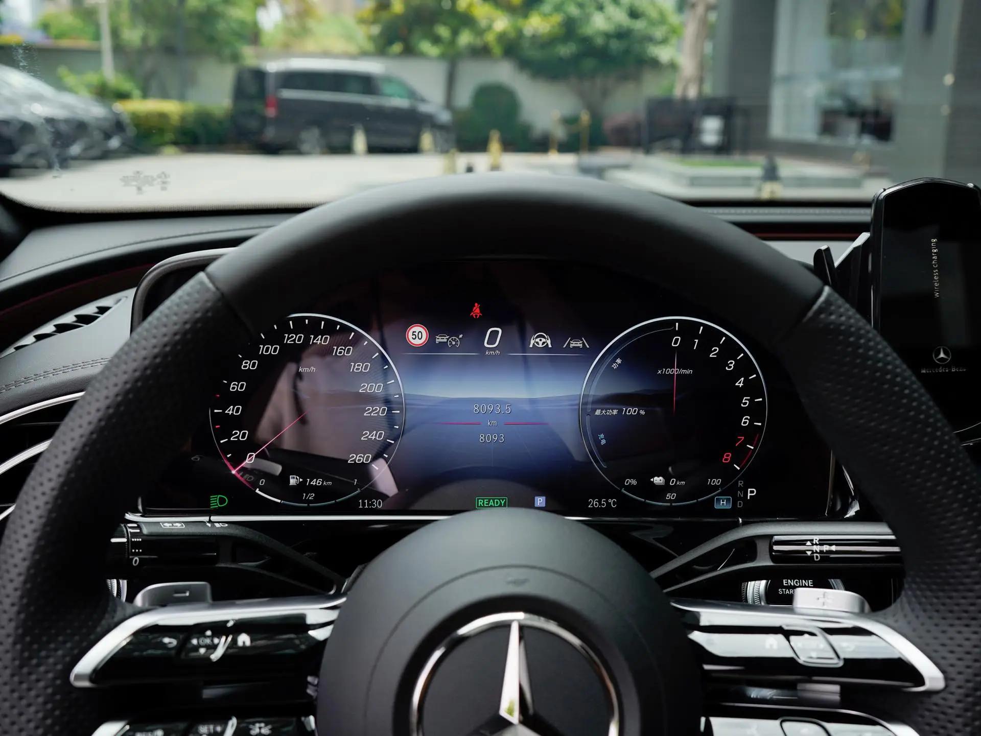 Mercedes Benz E-Class New Energy 2024 E 350 e L 2.0T Sports Automatic 18