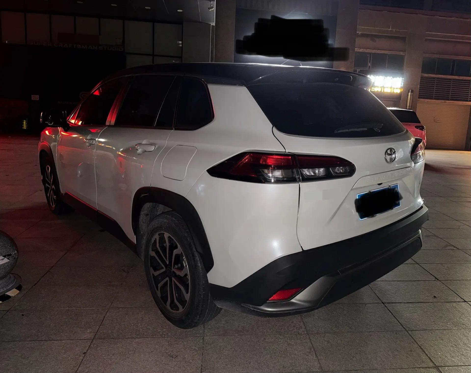 Toyota 2023 Frontlander 2.0 CVT Luxury Edition Automatic 3