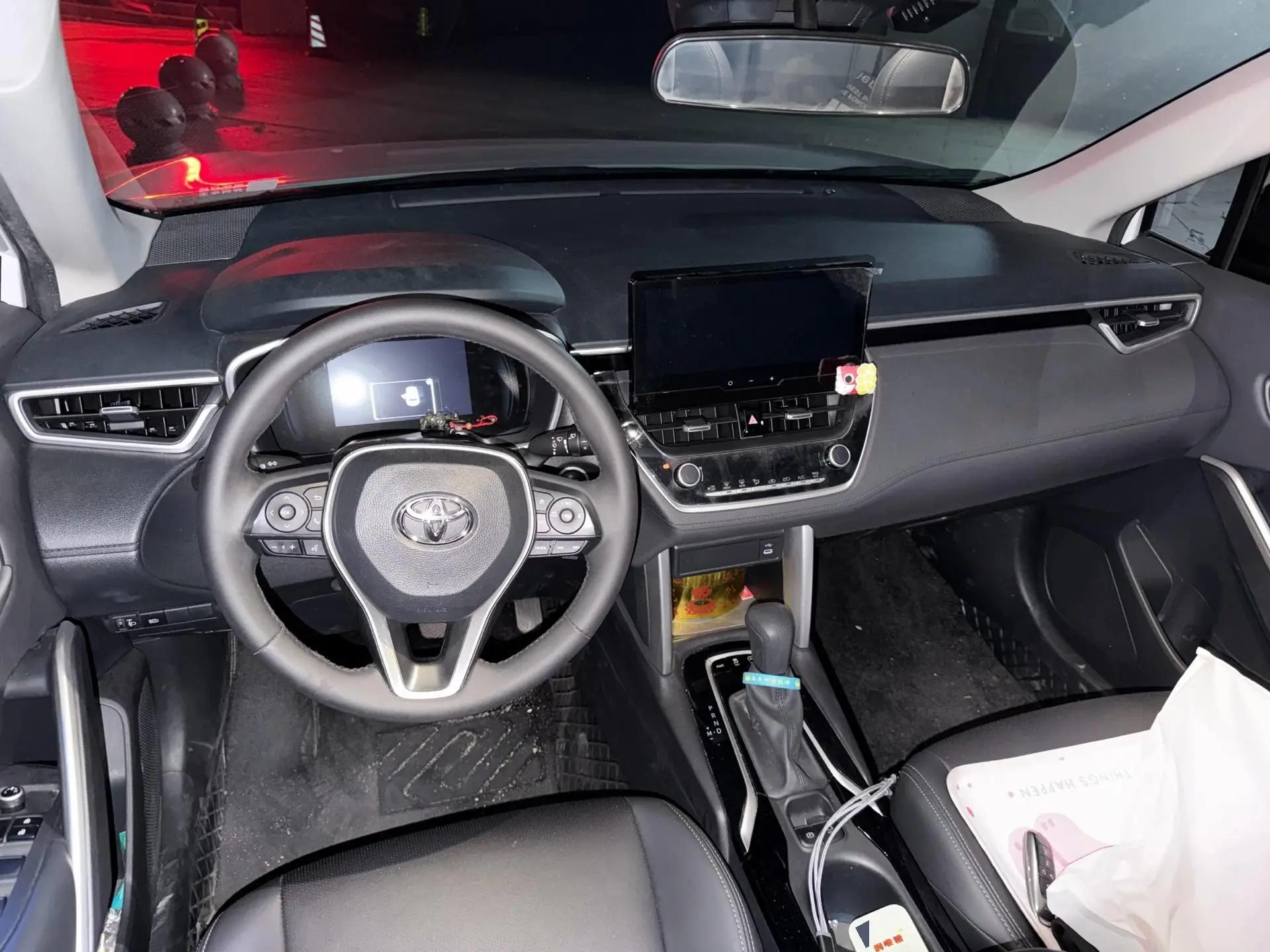 Toyota 2023 Frontlander 2.0 CVT Luxury Edition Automatic 5