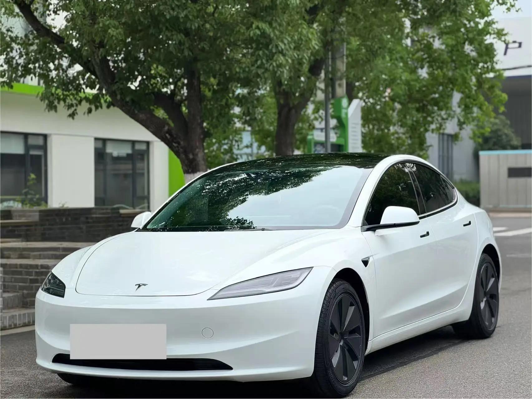 Tesla 2025 Model 3 Rear-Wheel Drive Automatic