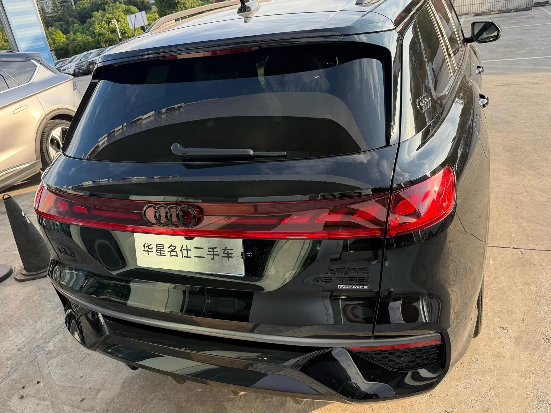 Audi 2024 Q6 2.0TFSI 45TFSI Quattro Black Samurai Edition 6-seat Automatic Gear 6
