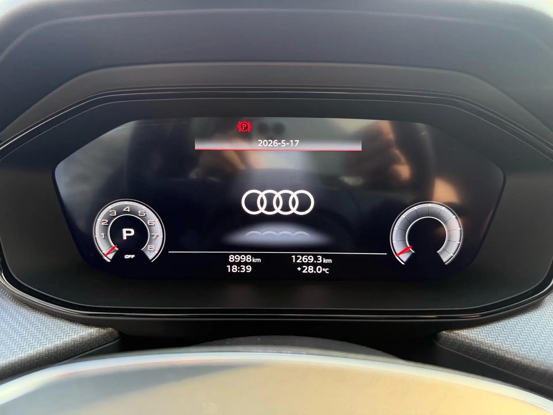 Audi 2024 Q6 2.0TFSI 45TFSI Quattro Black Samurai Edition 6-seat Automatic Gear 8