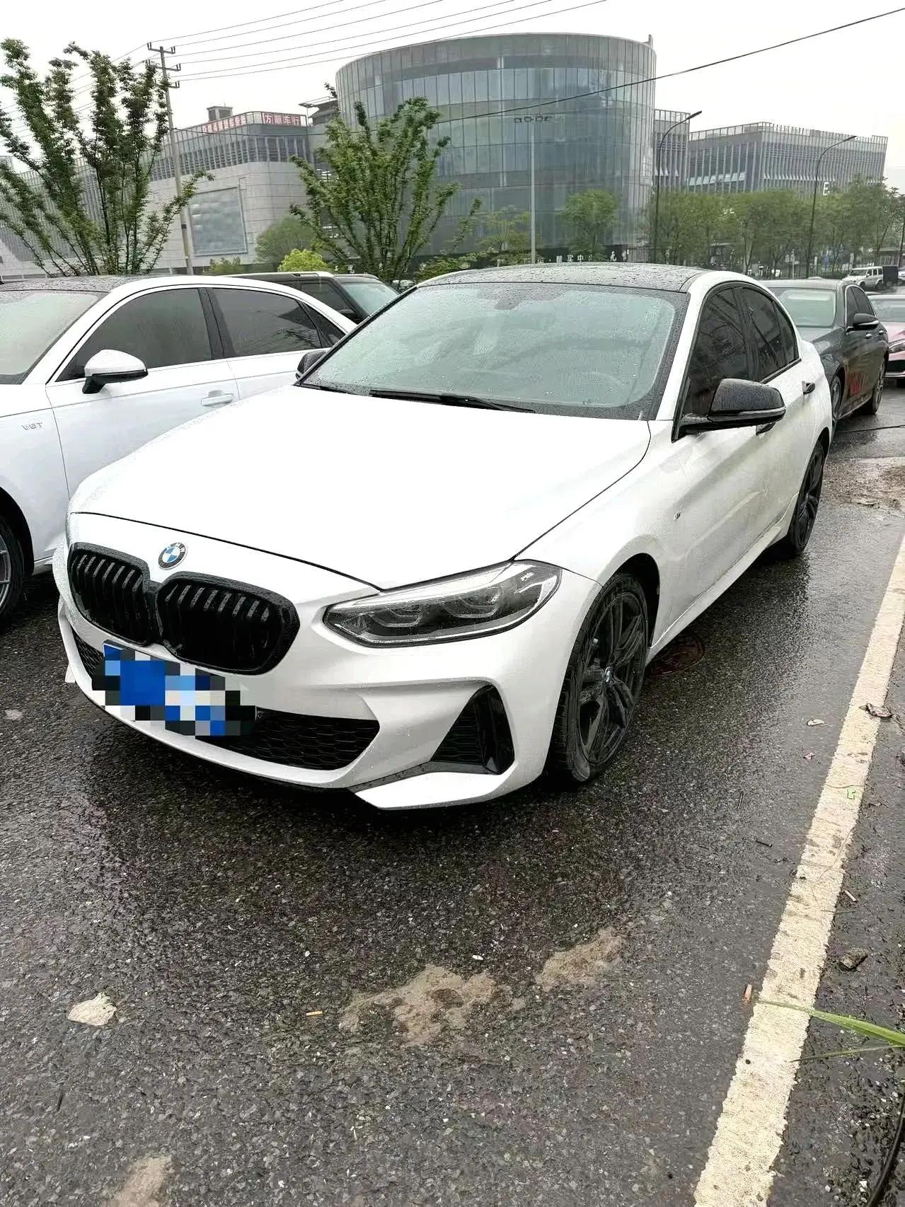 BMW 1 Series 2022 125i M Sports Obsidian Night Edition