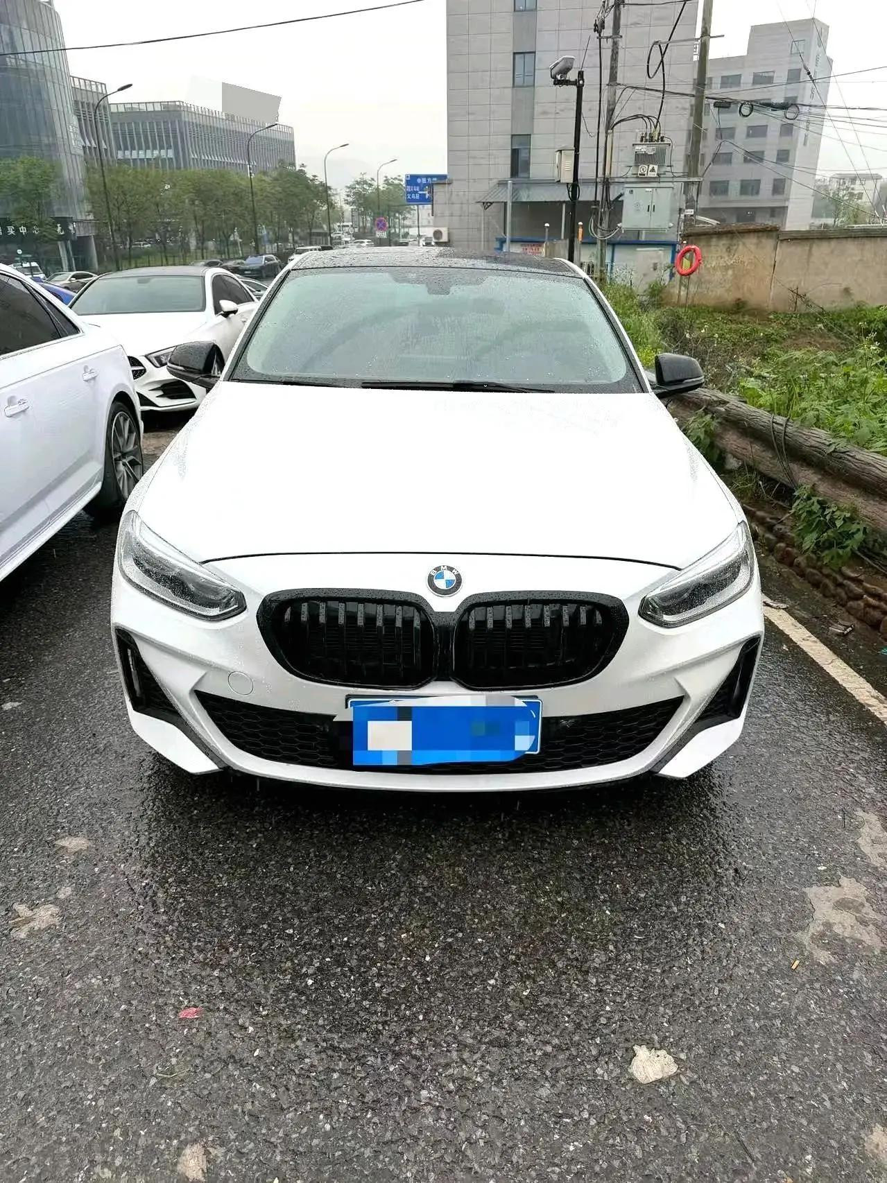 BMW 1 Series 2022 125i M Sports Obsidian Night Edition 2
