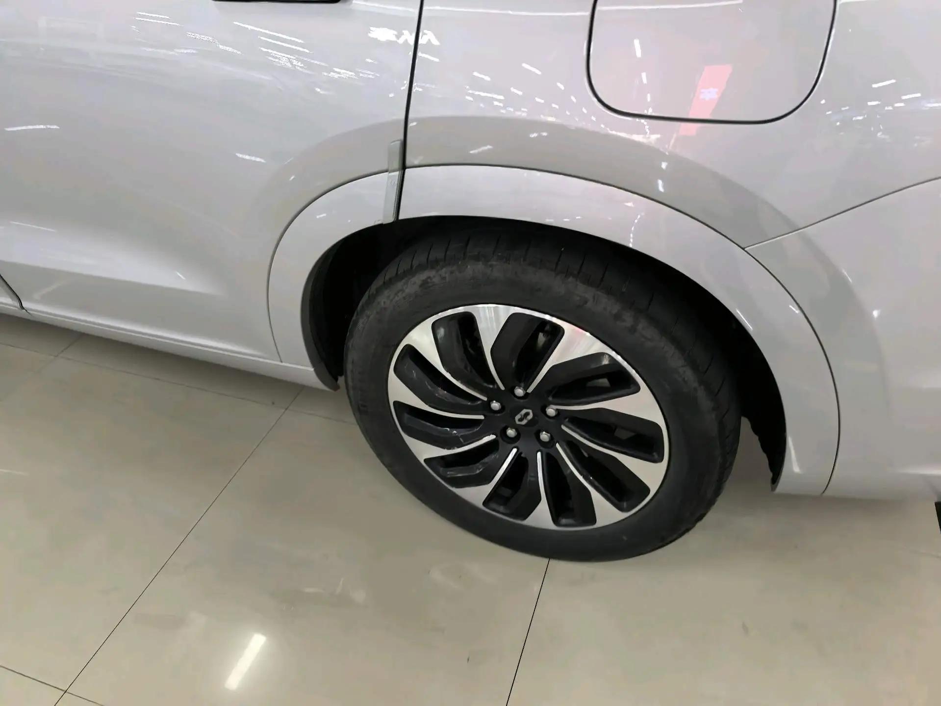 AITO 2024 AITO M7 Smart Drive Four-wheel Drive Max Edition 5-seat Automatic Gear 7