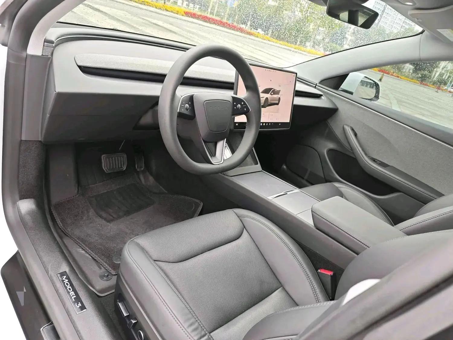 Tesla 2025 Model 3 Rear-Wheel Drive Automatic 8