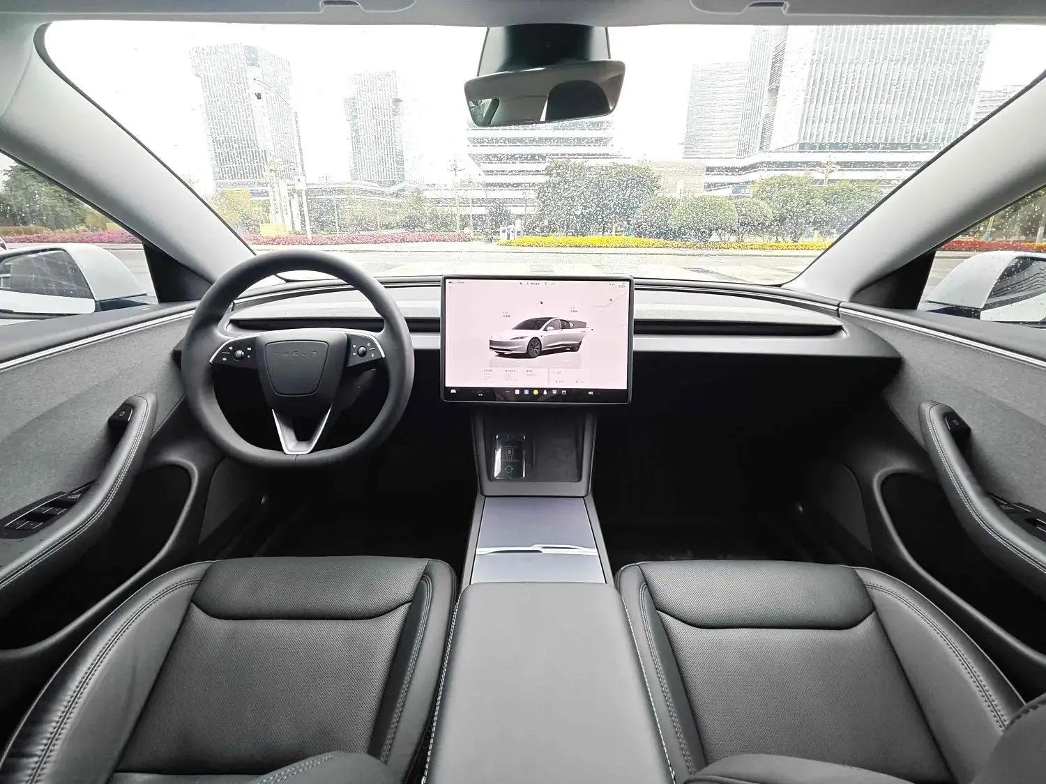 Tesla 2025 Model 3 Rear-Wheel Drive Automatic 9