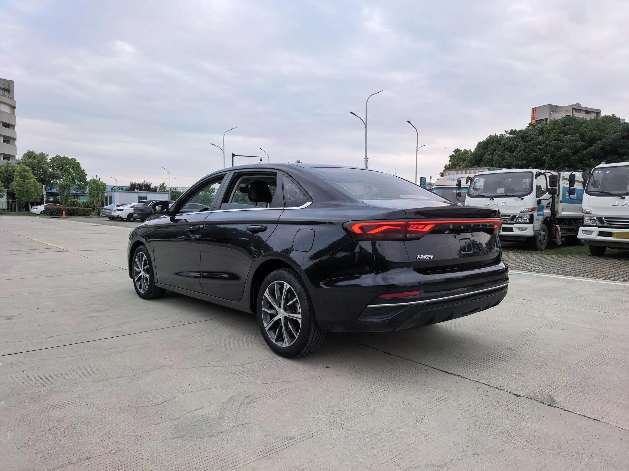Emgrand 2022 4th Generation 1.5L CVT Honorable Model 2