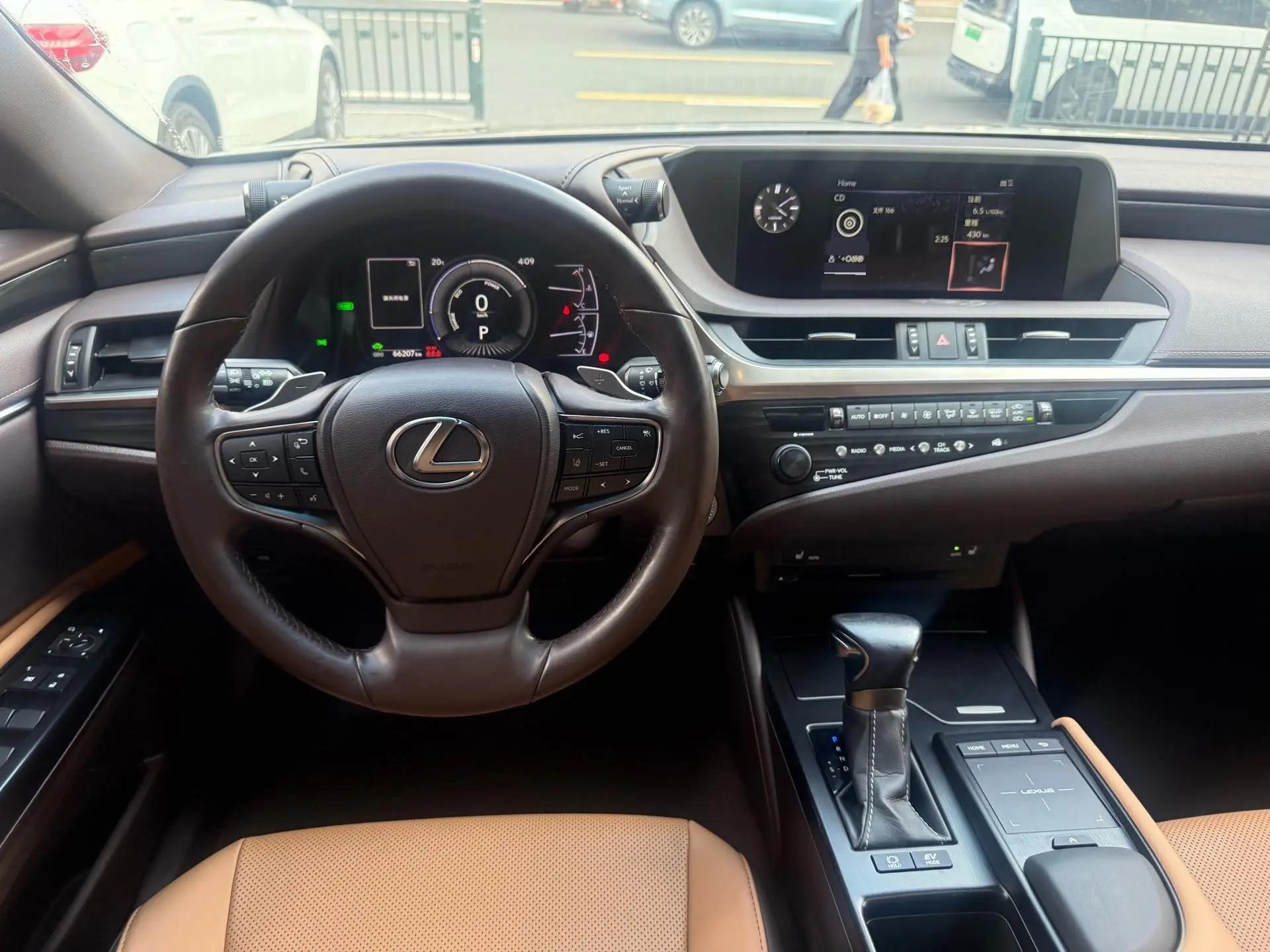 Lexus ES 2020 300h Elite Edition 11