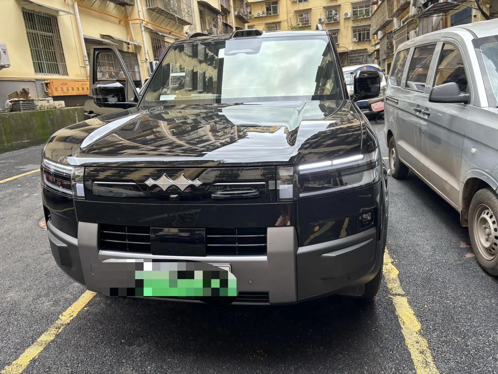 FangChengBao 2025 titanium 7 1.5T stepless 190KM four-wheel drive Ultra version of automatic gear 3
