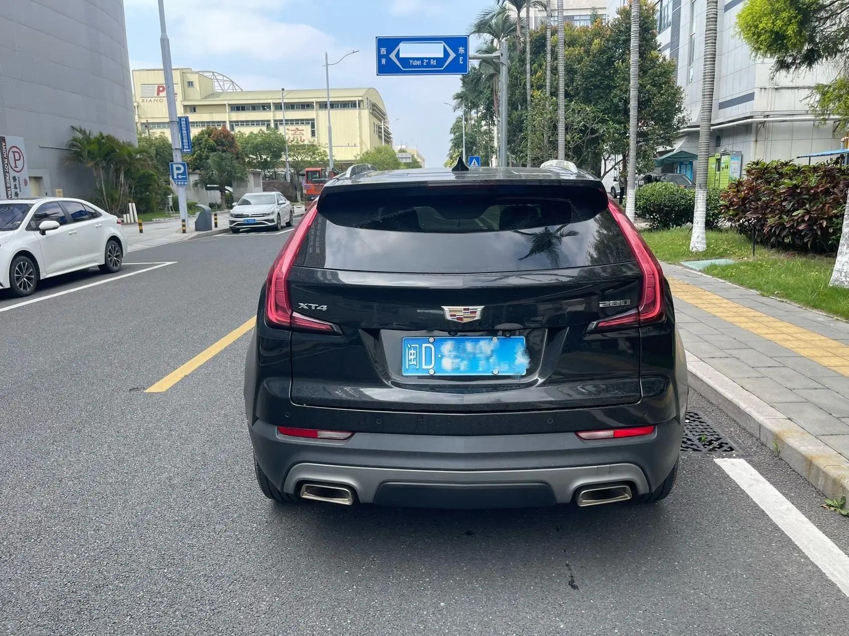 Cadillac XT4 2020 28T Two-Drive Luxury Model 5