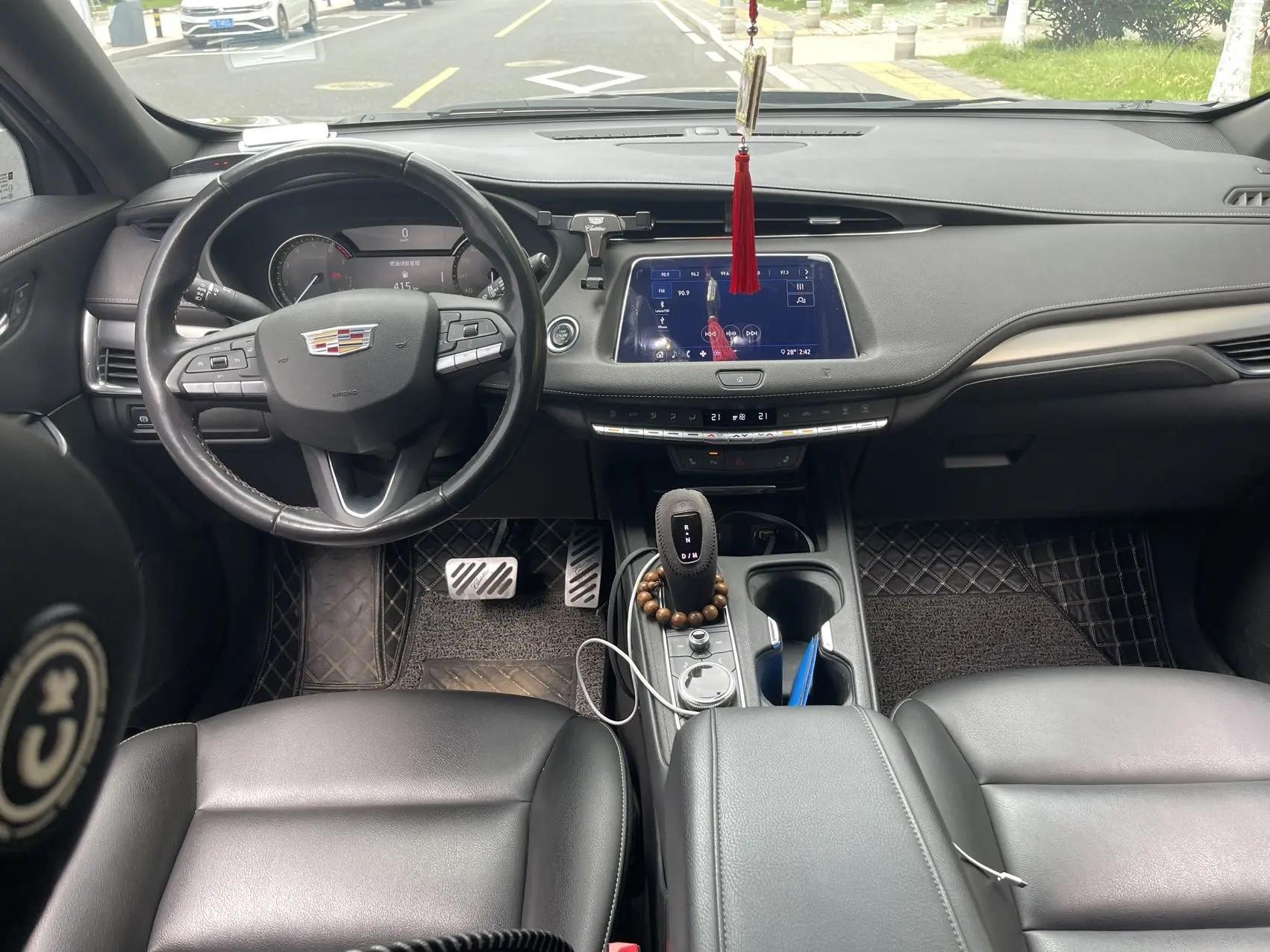 Cadillac XT4 2020 28T Two-Drive Luxury Model 7