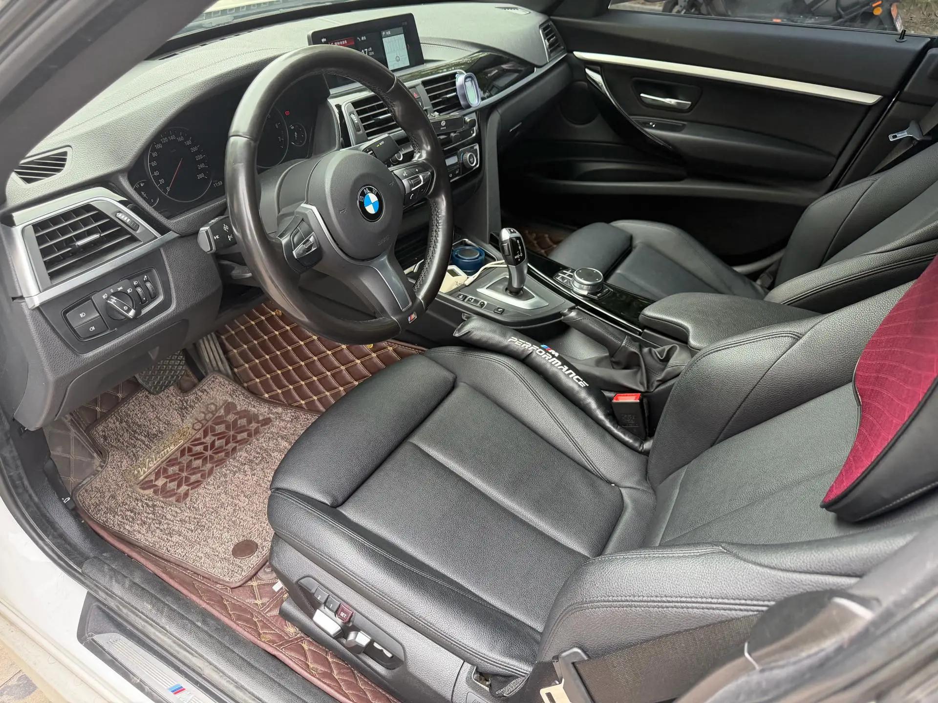 BMW 3 GT 2019 320i M sports suit 5