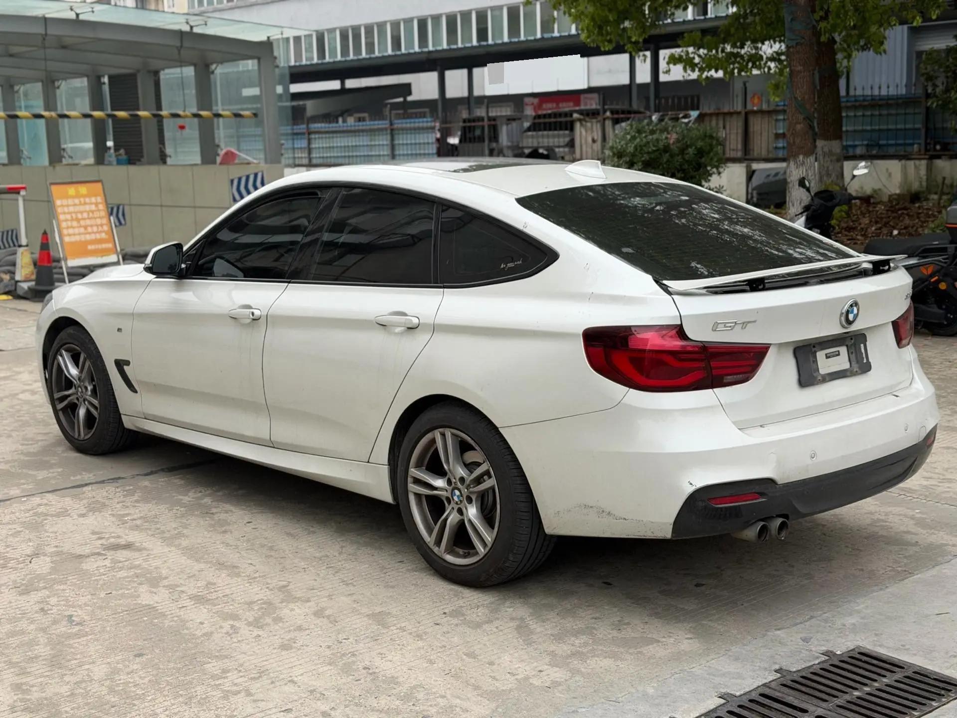 BMW 3 GT 2019 320i M sports suit 8