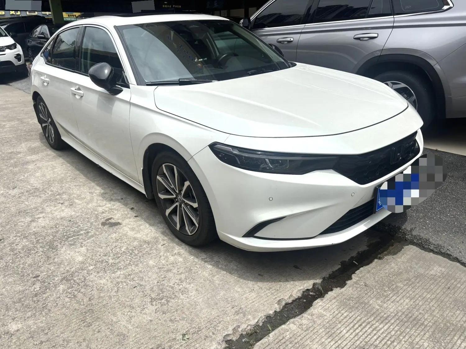 Honda 2023 Civic 1.5T CVT 240TURBO Luxury Edition Automatic 6