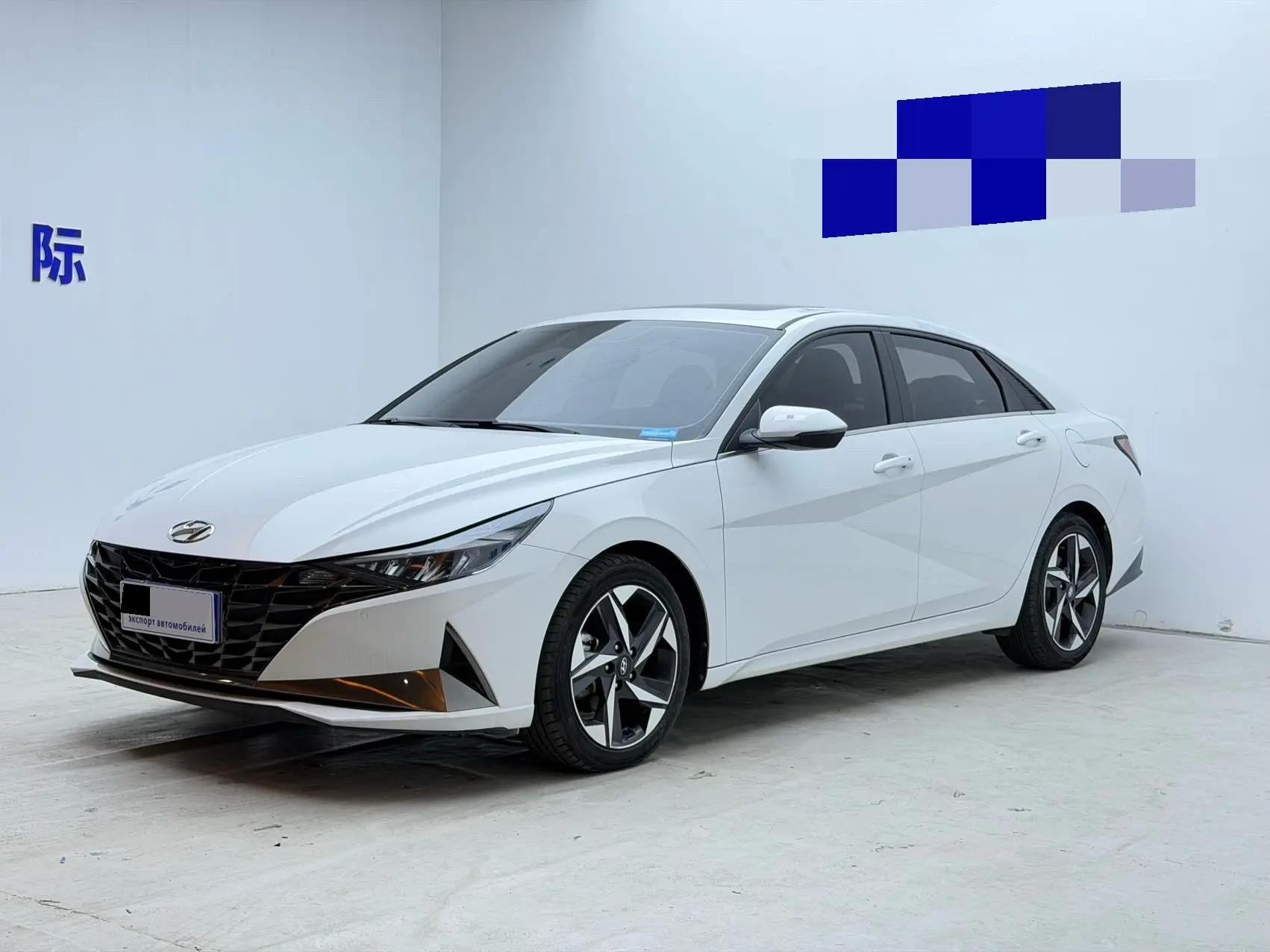 Elantra 2022 1.5L CVT LUX Premium Edition