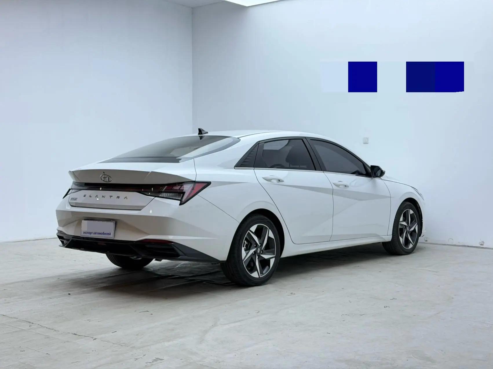 Elantra 2022 1.5L CVT LUX Premium Edition 16