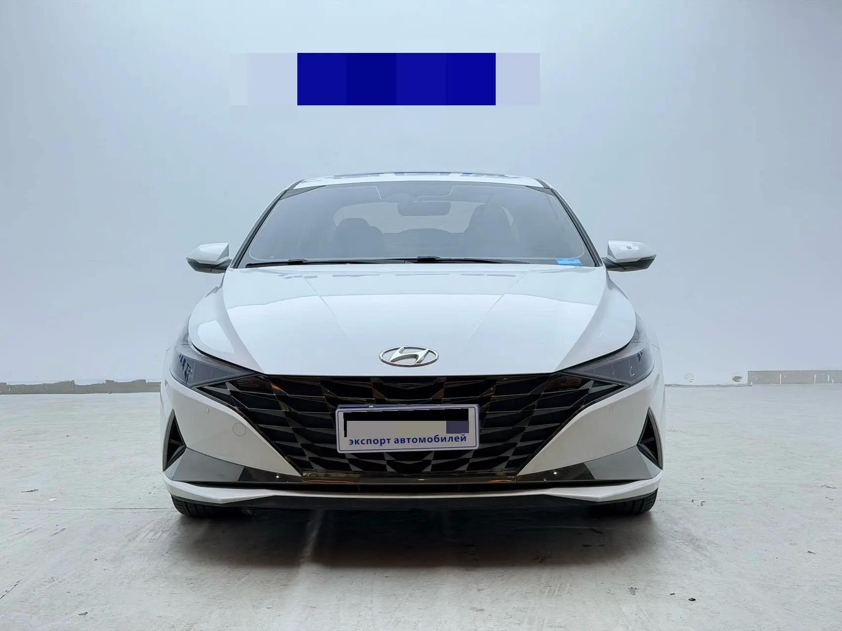Elantra 2022 1.5L CVT LUX Premium Edition 2